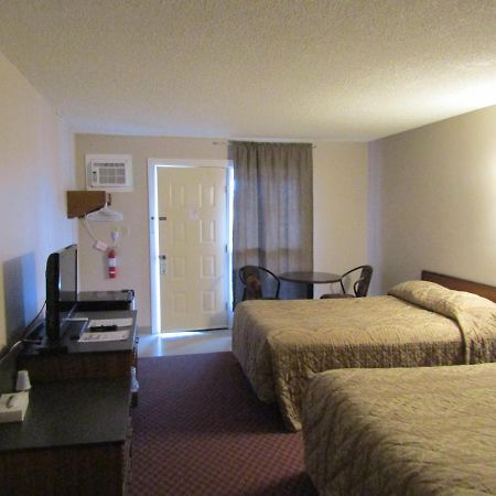 Airways Motel Cold Lake Bagian luar foto