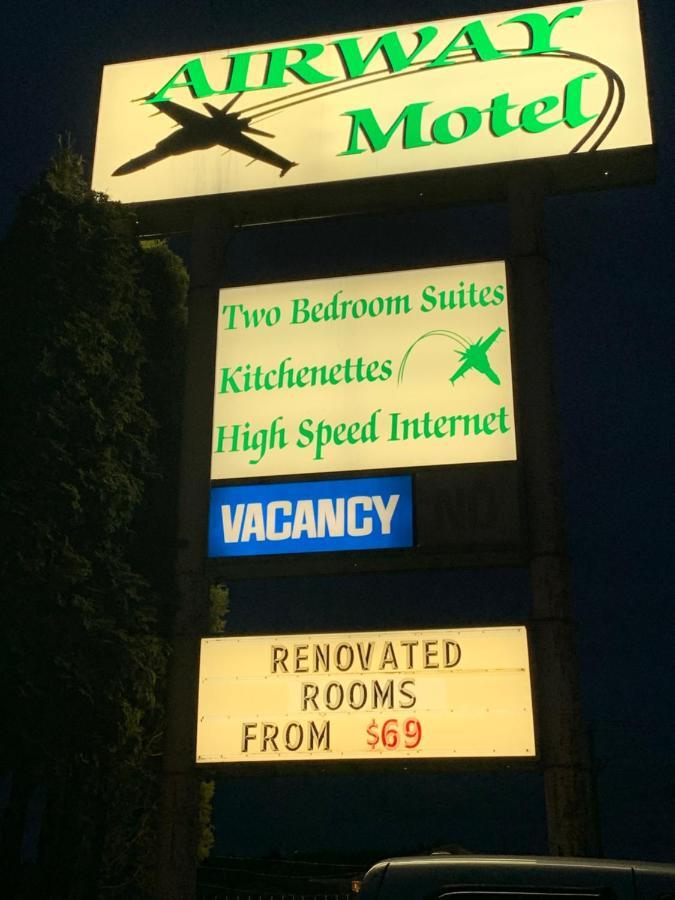 Airways Motel Cold Lake Bagian luar foto